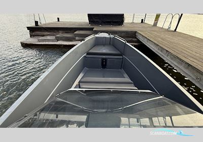 IRON 767 Motorboot 2023, mit Mercuru Racing motor, Sweden