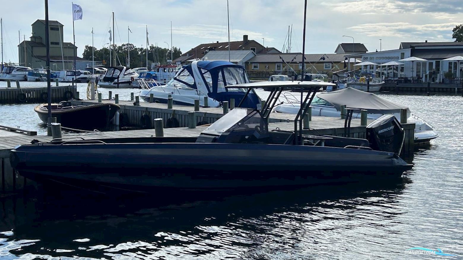 IRON 827 Motorboot 2023, mit Mercury motor, Sweden