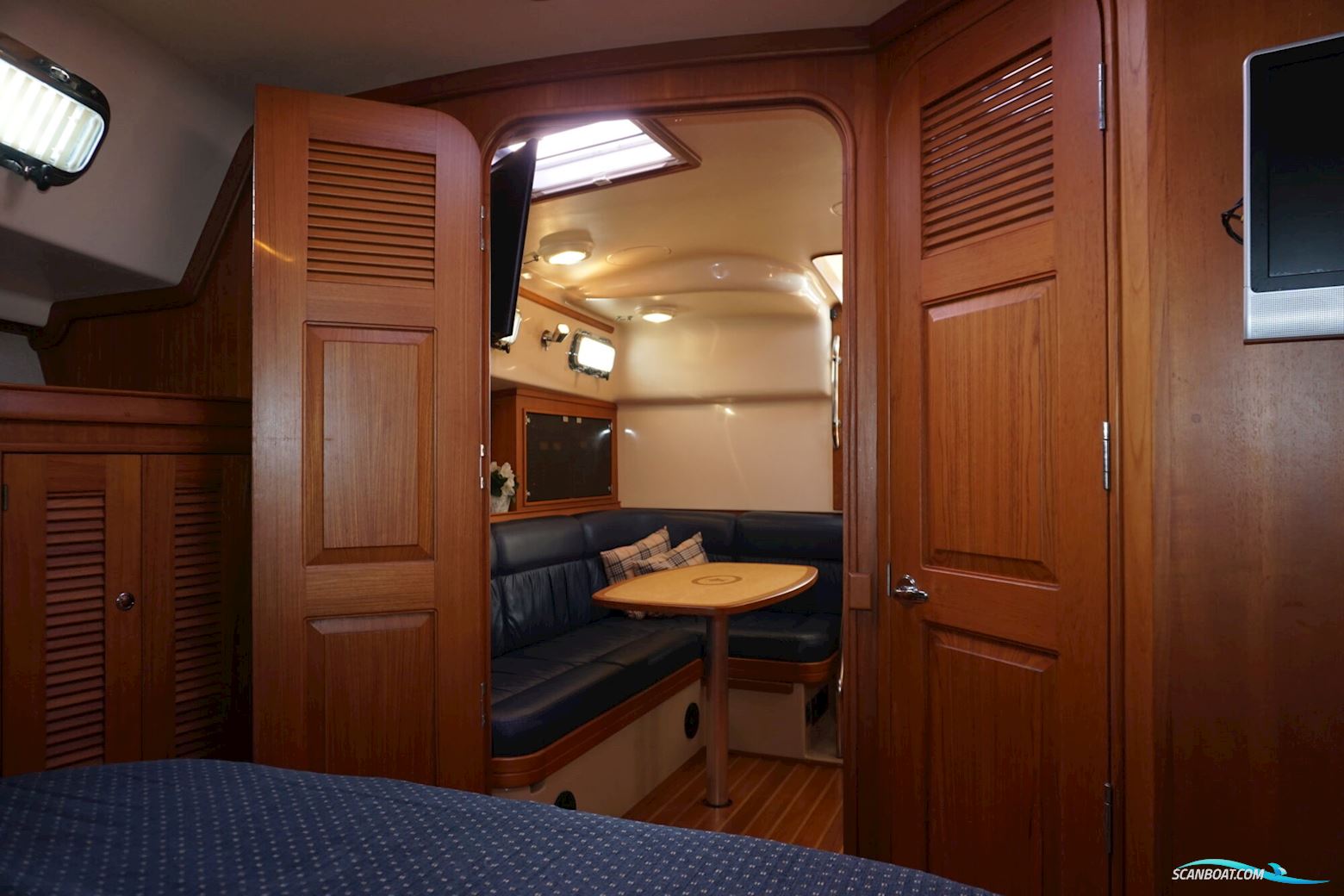 Island Packet Craft 360 Express