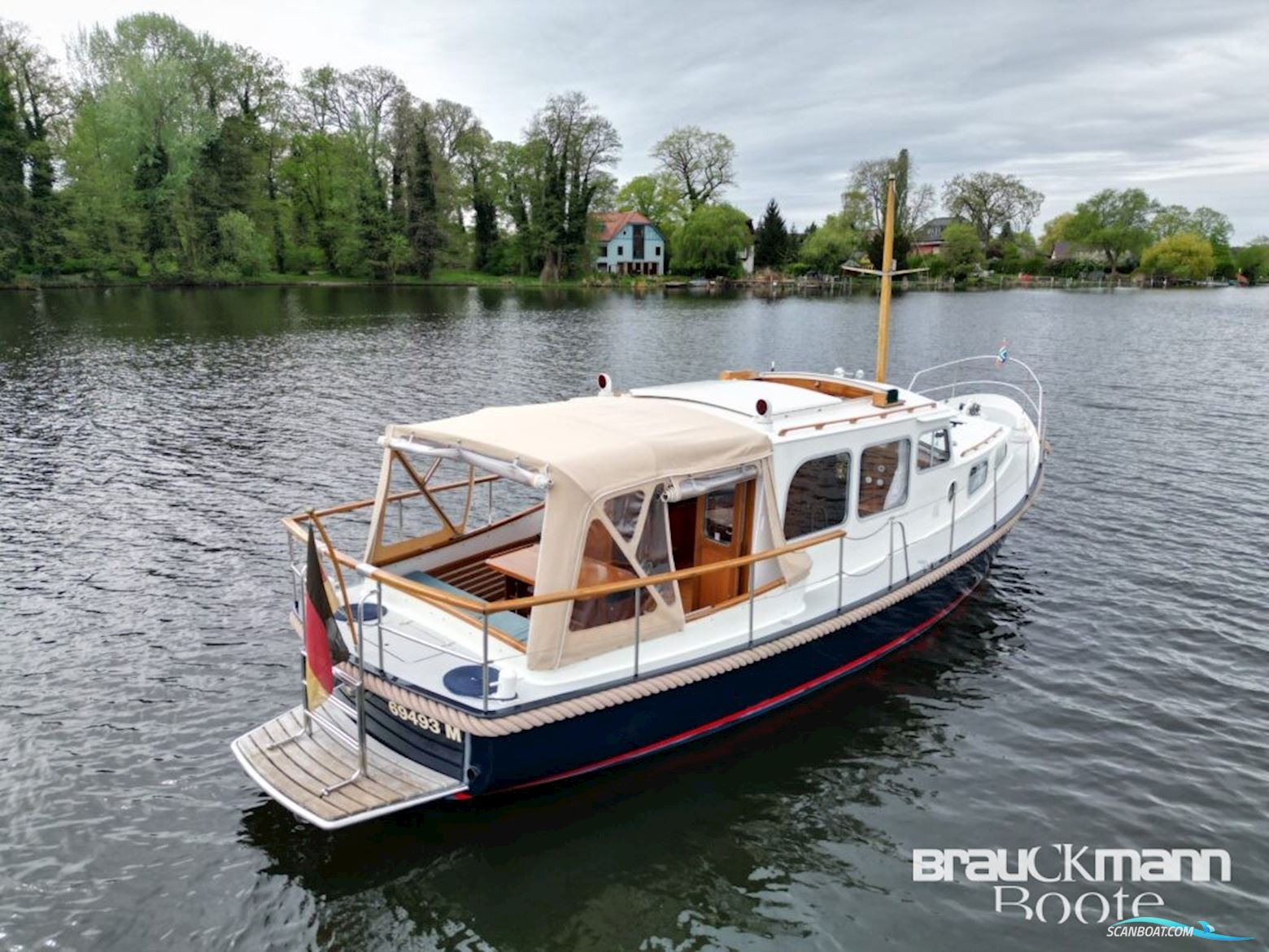 Jachtbouw P. Valk (NL) Jachtbouw P. Valk (NL) 9.70