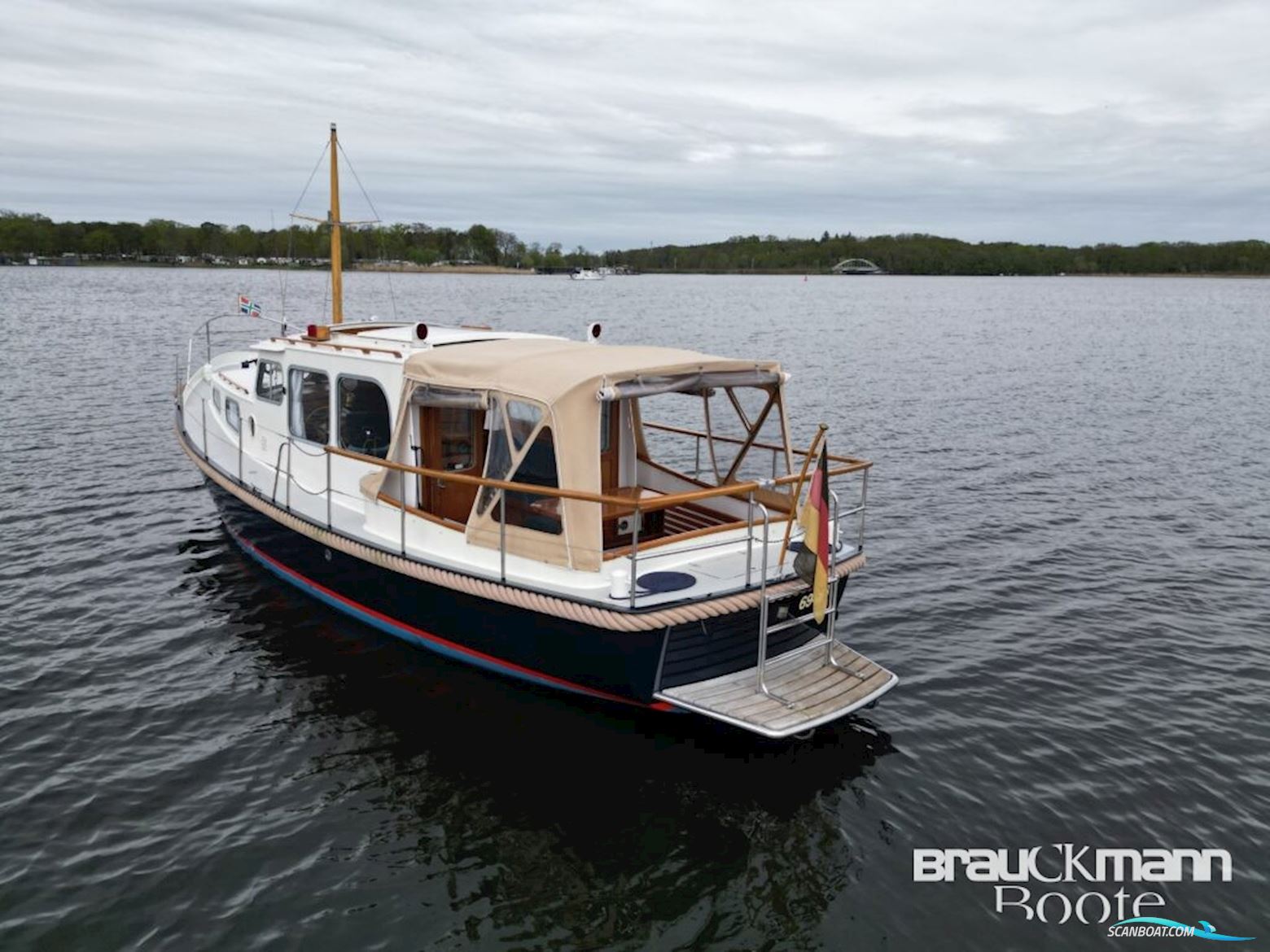 Jachtbouw P. Valk (NL) Jachtbouw P. Valk (NL) 9.70