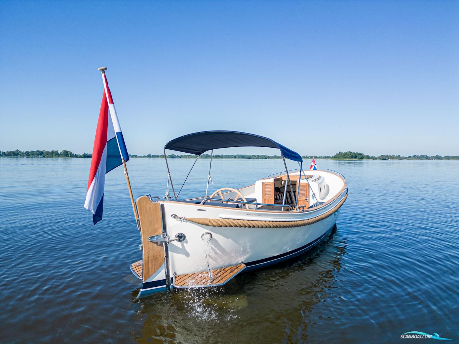 Jan Van Gent 10.35 Cabin