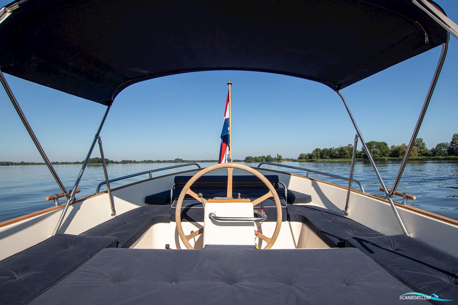 Jan Van Gent 10.35 Cabin