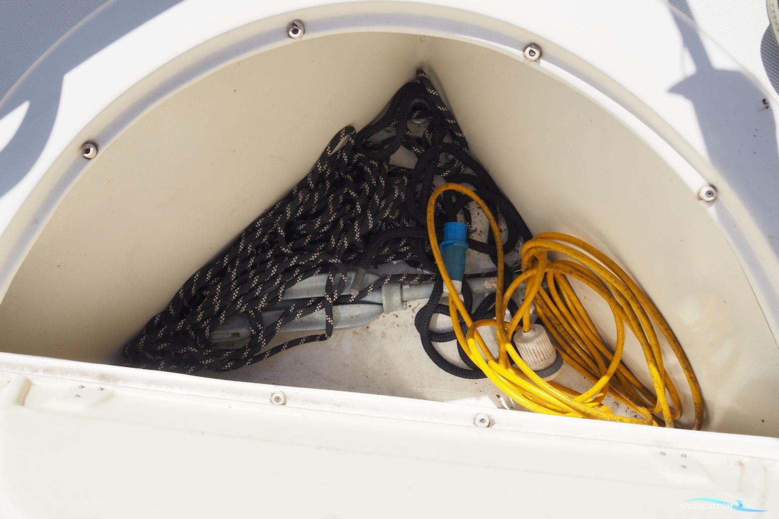 Jan Van Gent 10.35 Cabin