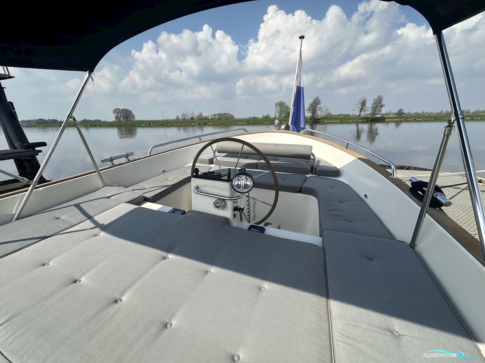 Jan Van Gent Cabin 1035