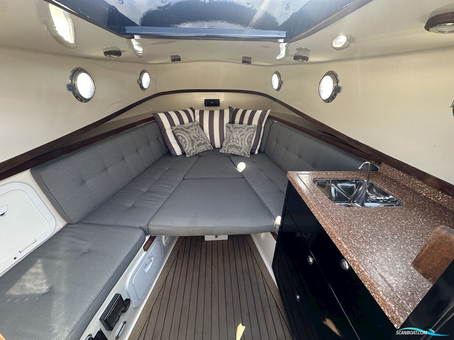 Jan Van Gent Cabin 1035