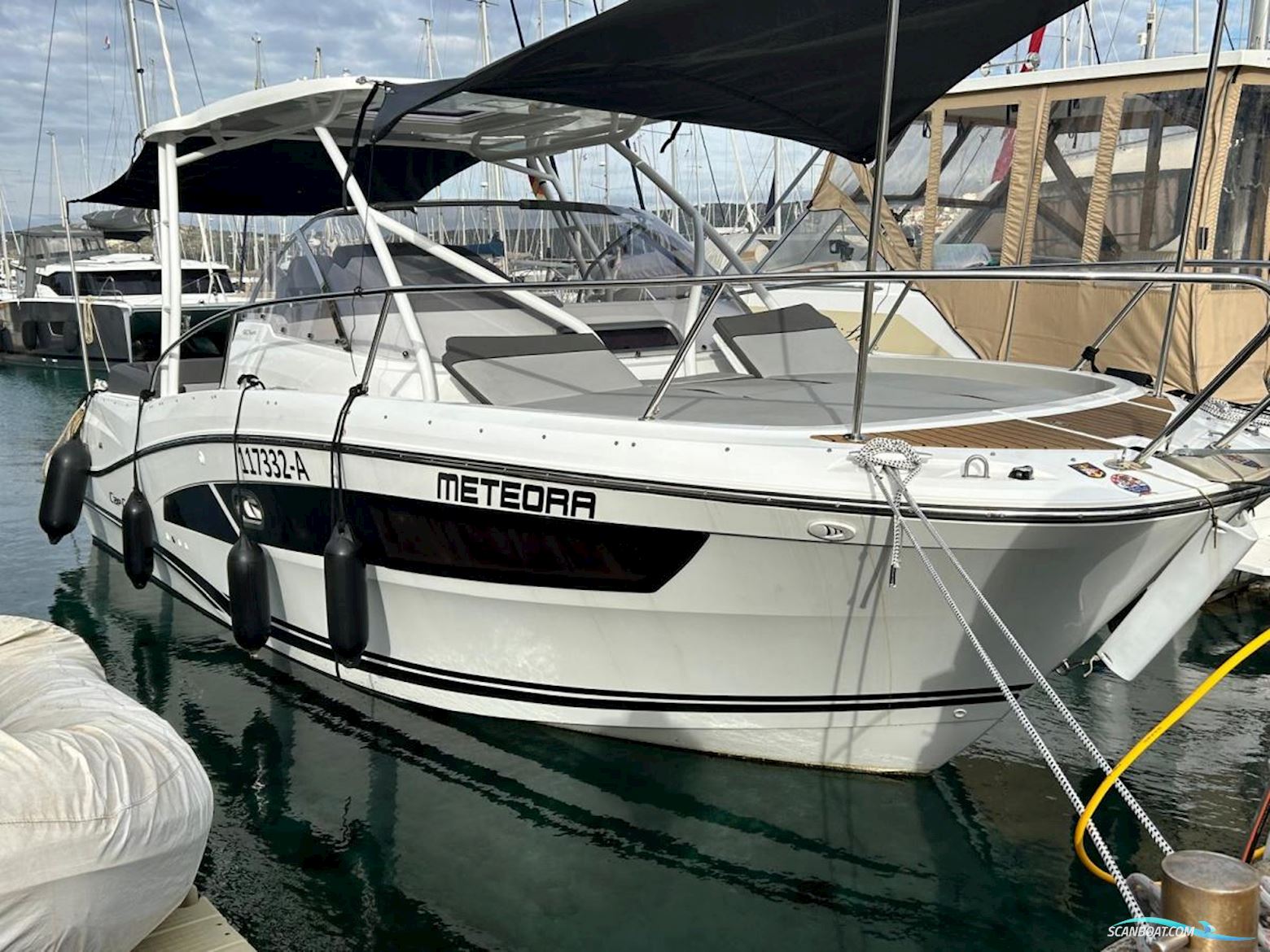 Jeanneau  Cap Camarat 9.0 WA