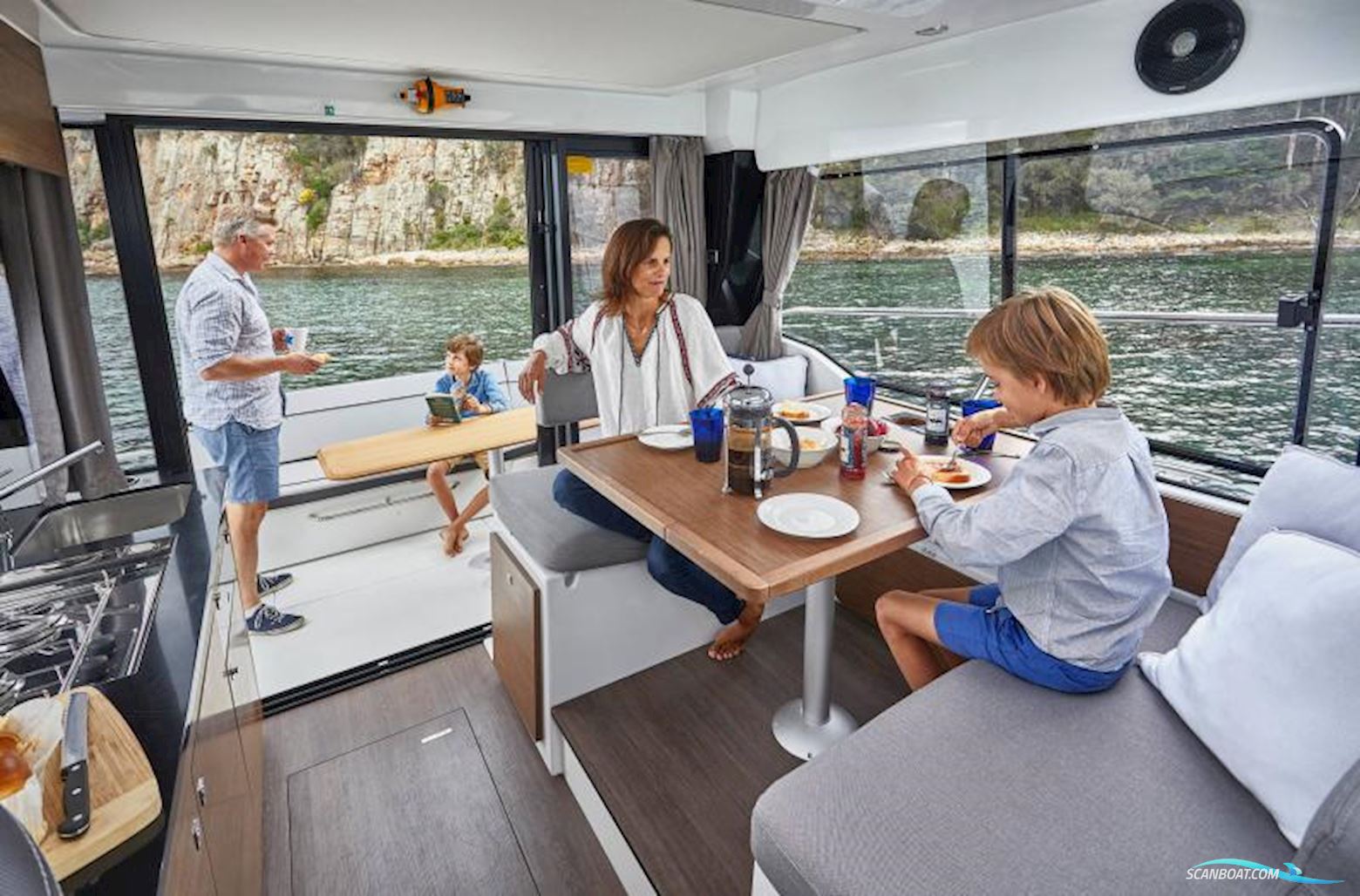 Jeanneau 1095 Coupe Serie 2