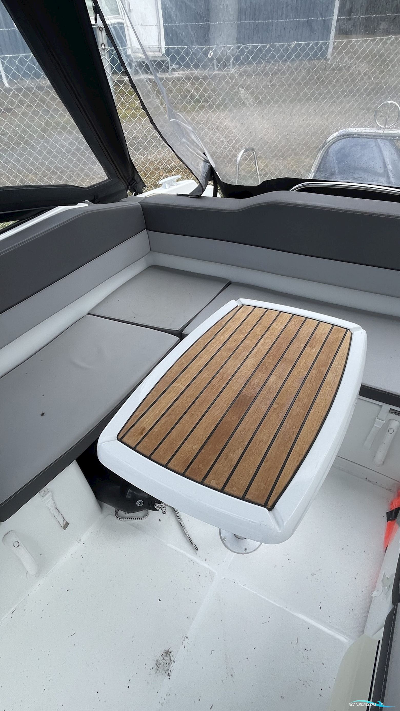 Jeanneau 6.5 DC Cap Camarat