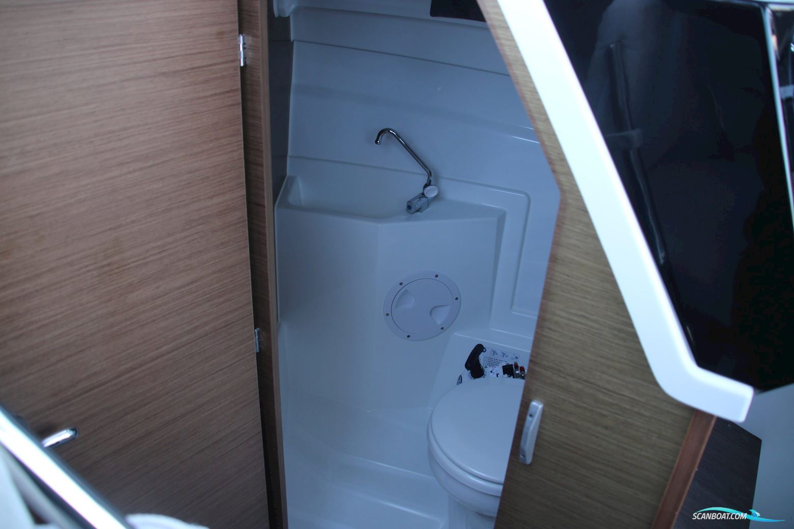 Jeanneau 695 Merry Fisher Serie2