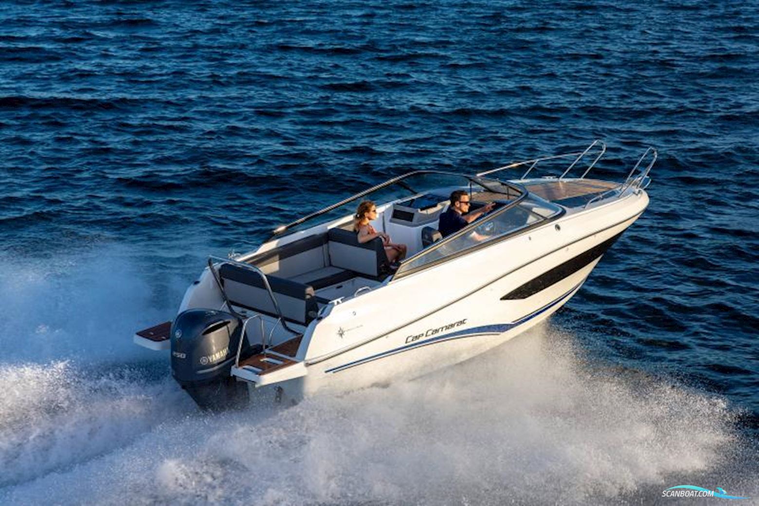 Jeanneau 7.5 DC Cap Camarat Gen2