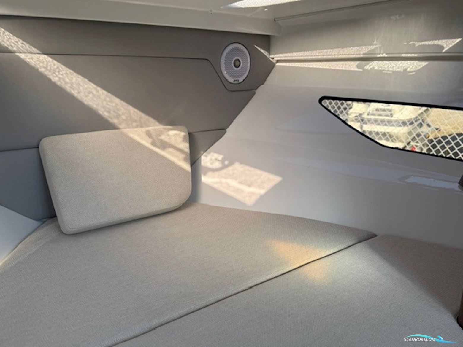 Jeanneau 7.5 DC Cap Camarat S2