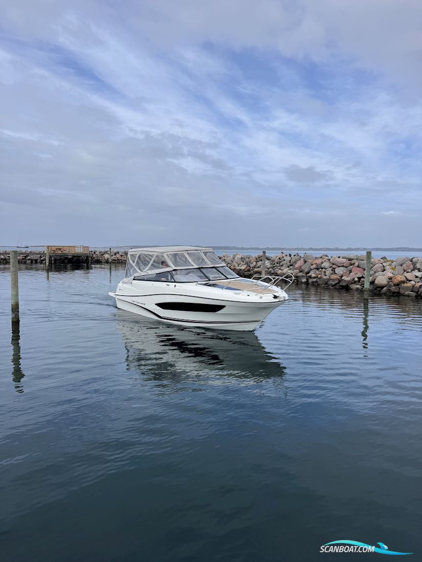 Jeanneau 7.5 DC CAP CAMARAT SERIE 2 – 2021