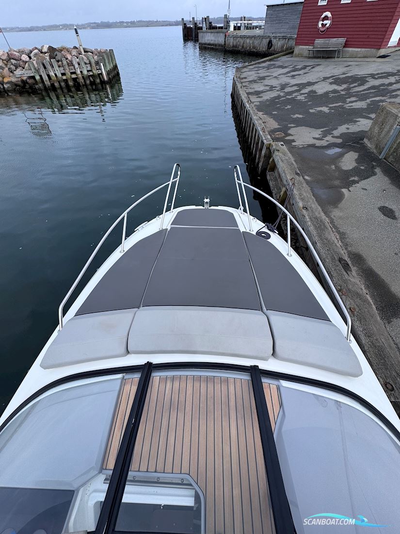 Jeanneau 7.5 DC CAP CAMARAT SERIE 2 – 2021