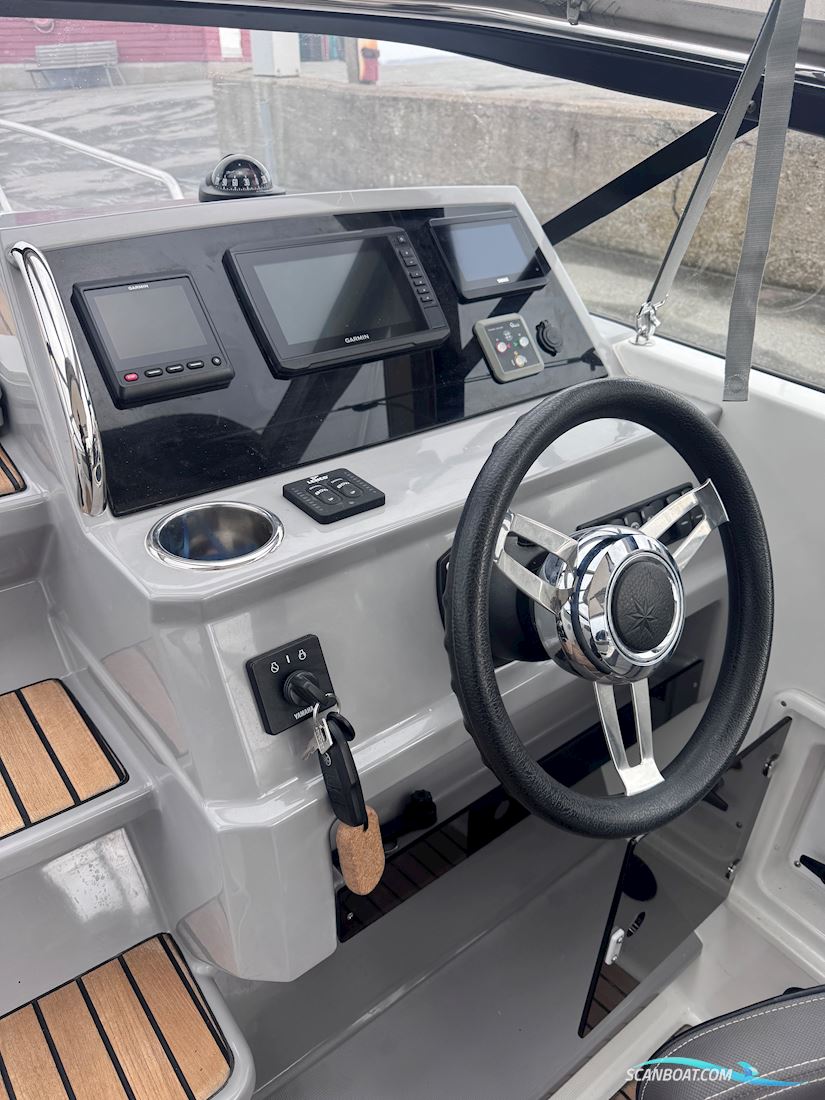 Jeanneau 7.5 DC CAP CAMARAT SERIE 2 – 2021