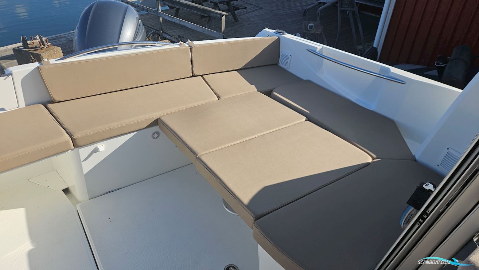 Jeanneau 755