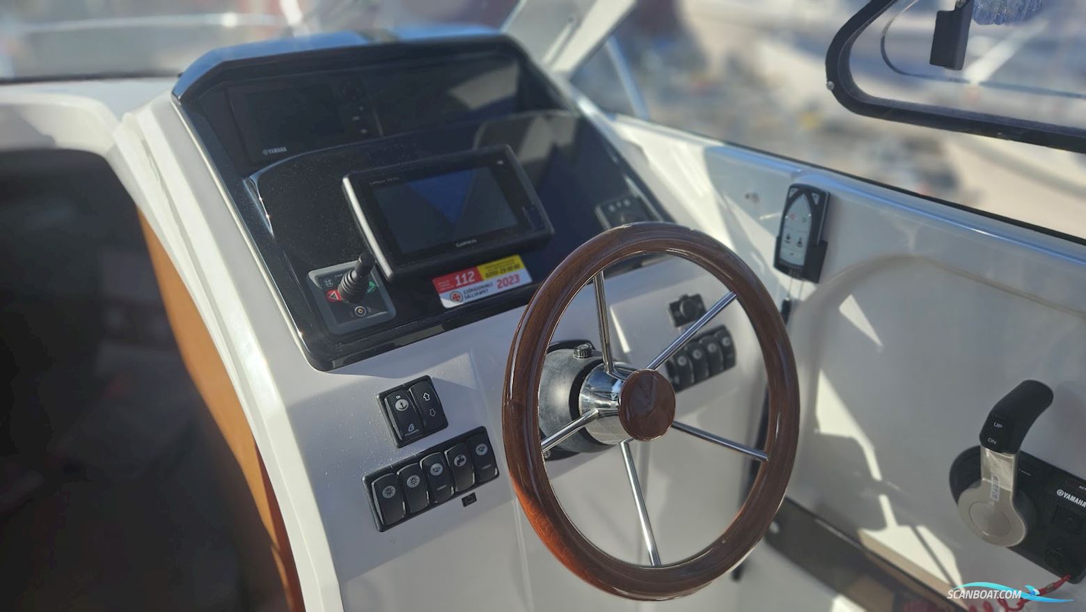 Jeanneau 755
