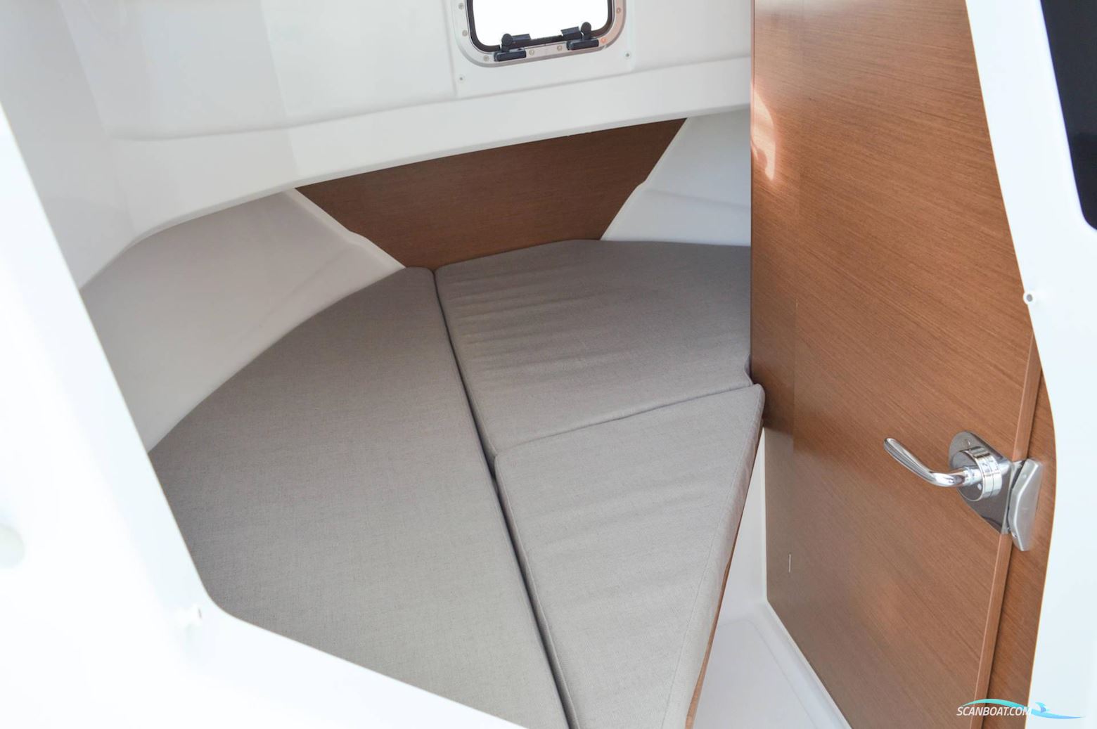 Jeanneau 795 Merry Fisher Sport Serie2