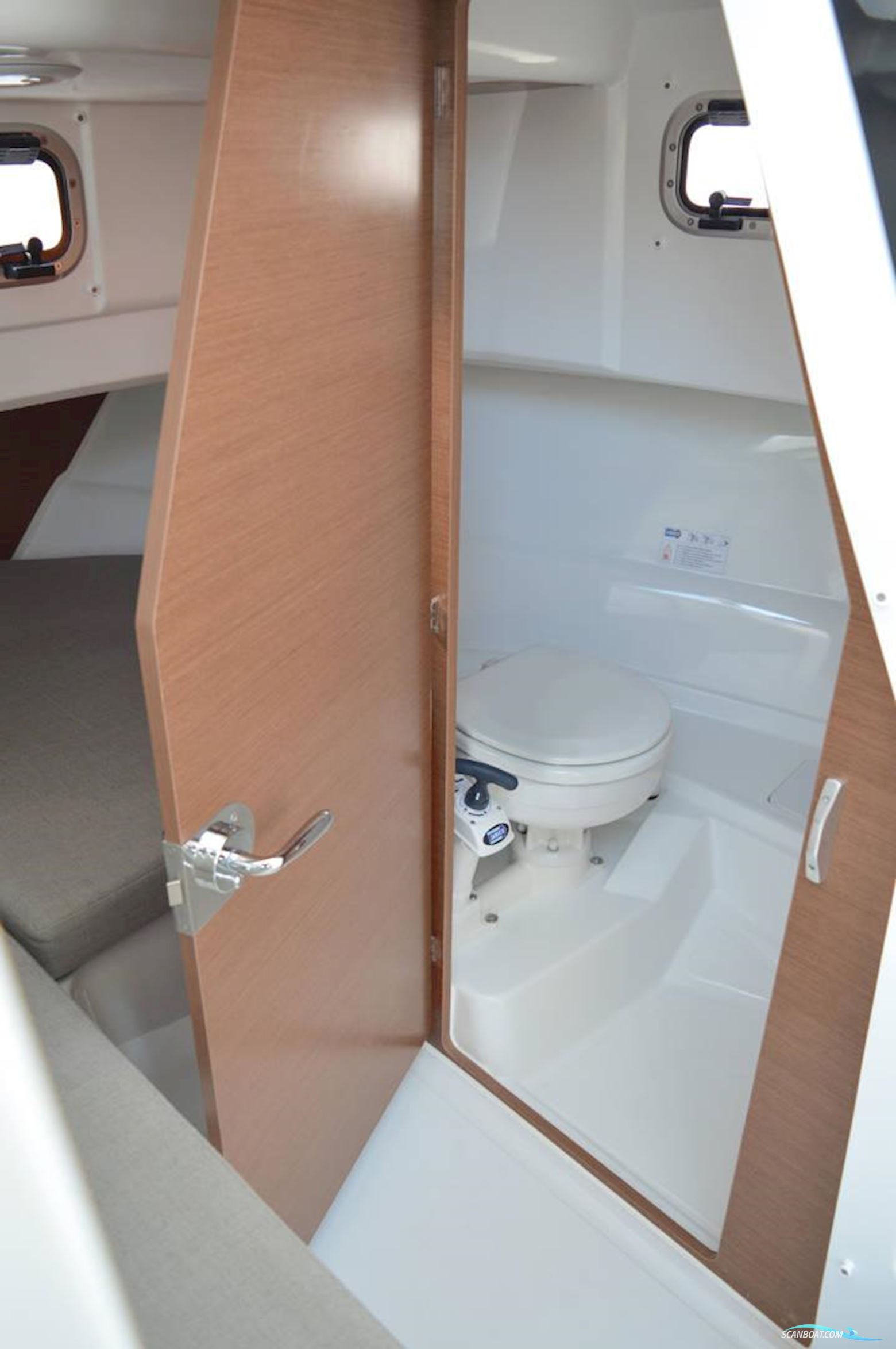 Jeanneau 795 Merry Fisher Sport Serie2