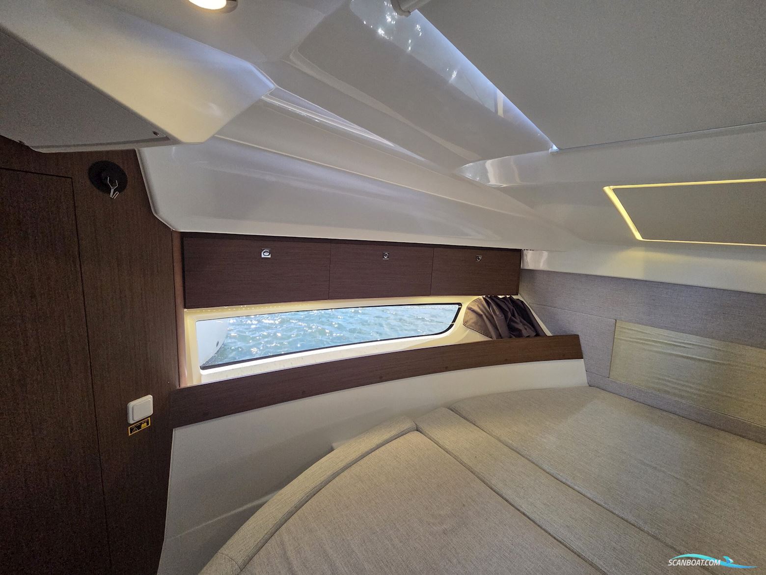 Jeanneau 895 Merry Fisher Coupe'