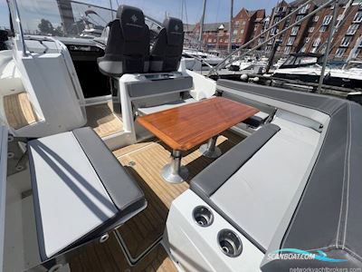 Jeanneau 9.0WA Cap Camarat Motorboot 2019, mit Yamaha F200 Getx motor, England