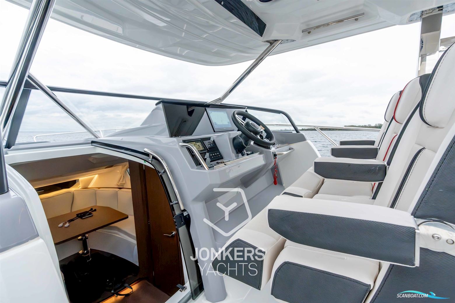 Jeanneau Cap Camarat 10.5 WA S2