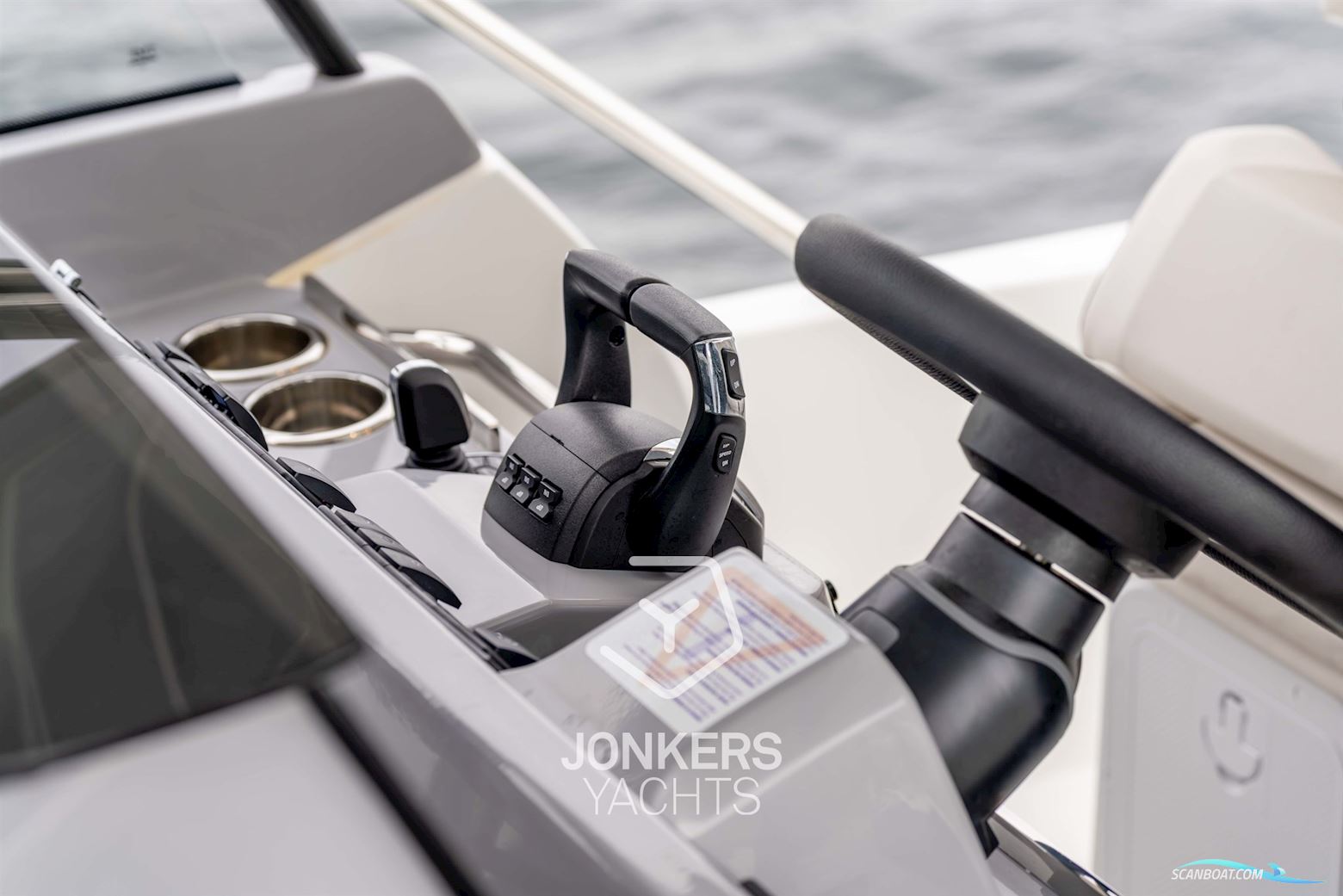 Jeanneau Cap Camarat 10.5 WA S2