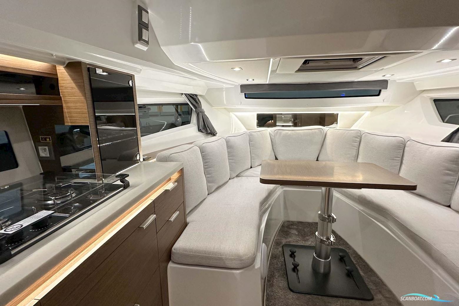 Jeanneau Cap Camarat 10.5 WA Serie 2