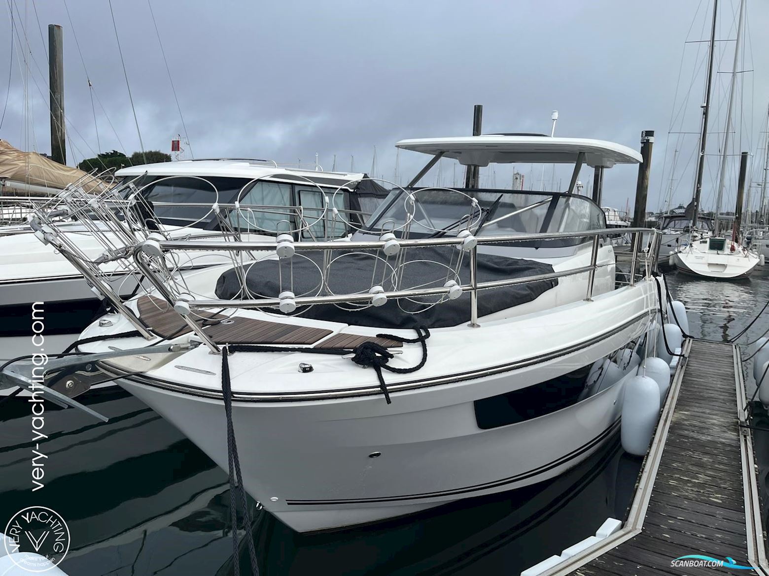 Jeanneau Cap Camarat 10.5 WA Serie 2