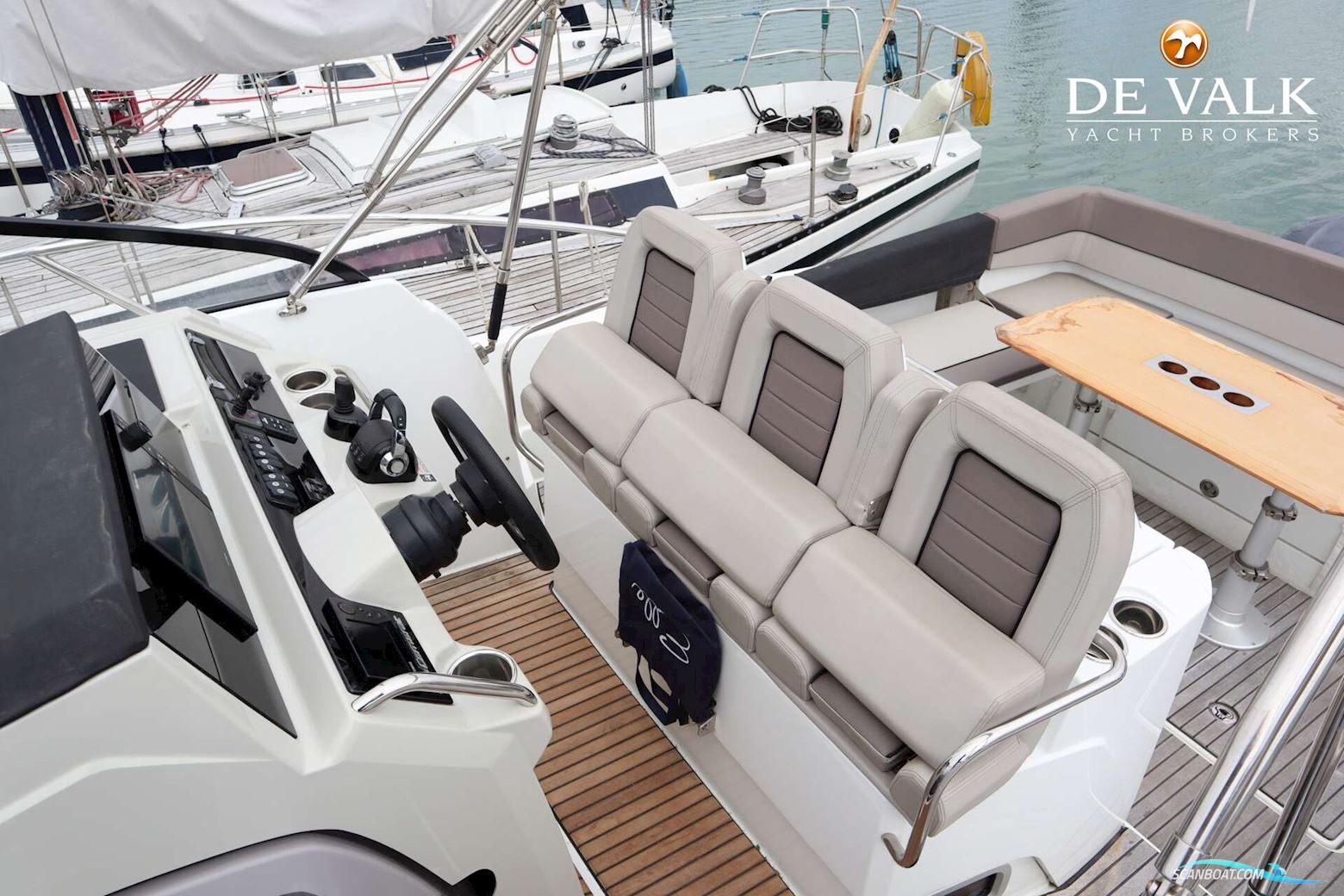 Jeanneau Cap Camarat 10.50 WA