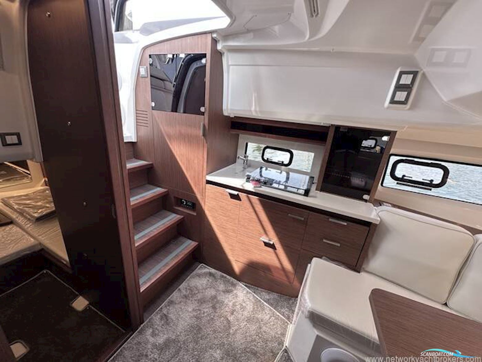 Jeanneau Cap Camarat 10.5WA S2