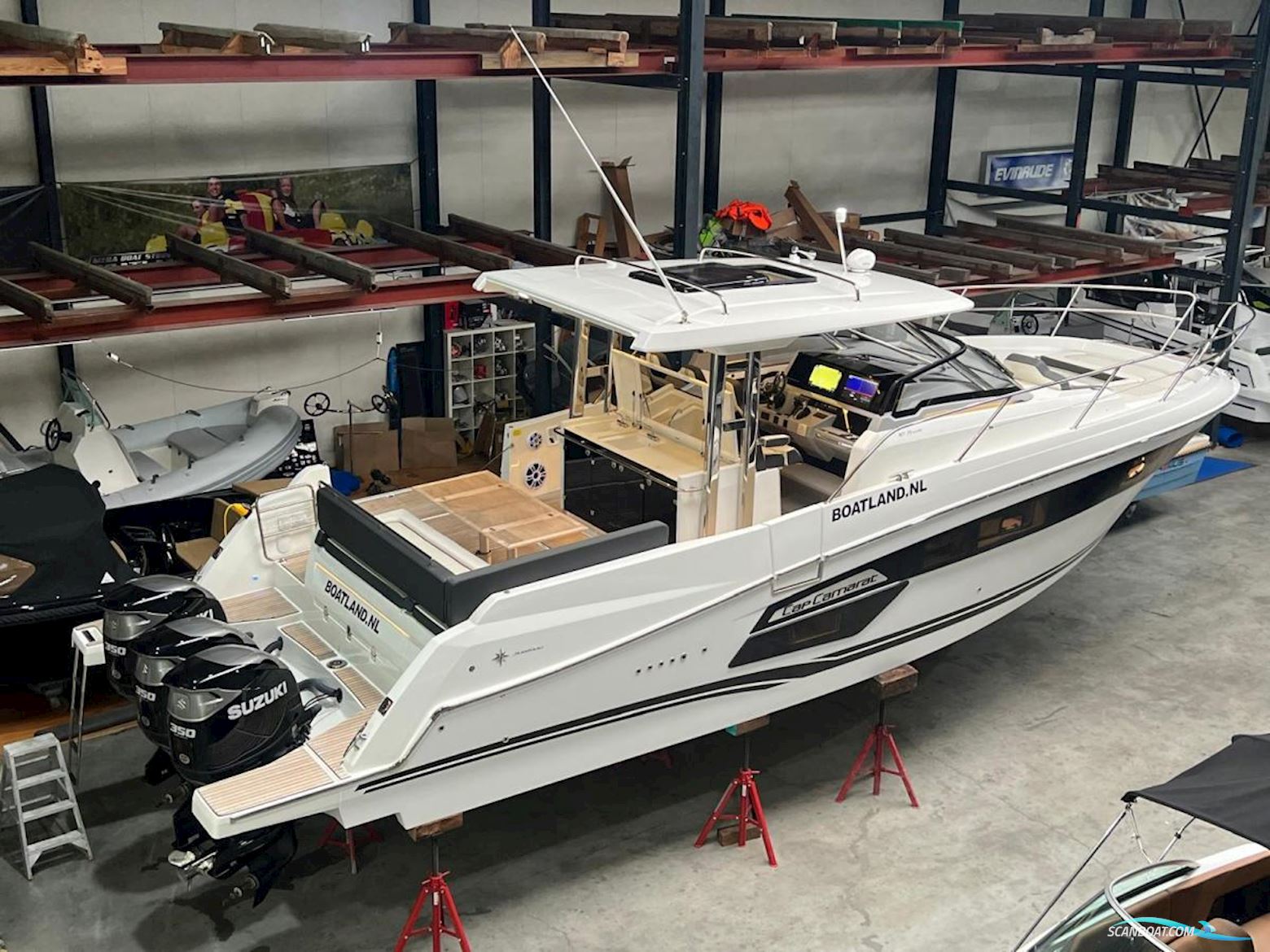 Jeanneau Cap Camarat 12.5 Walk Around Motorboot 2024, mit Suzuki motor, Niederlande