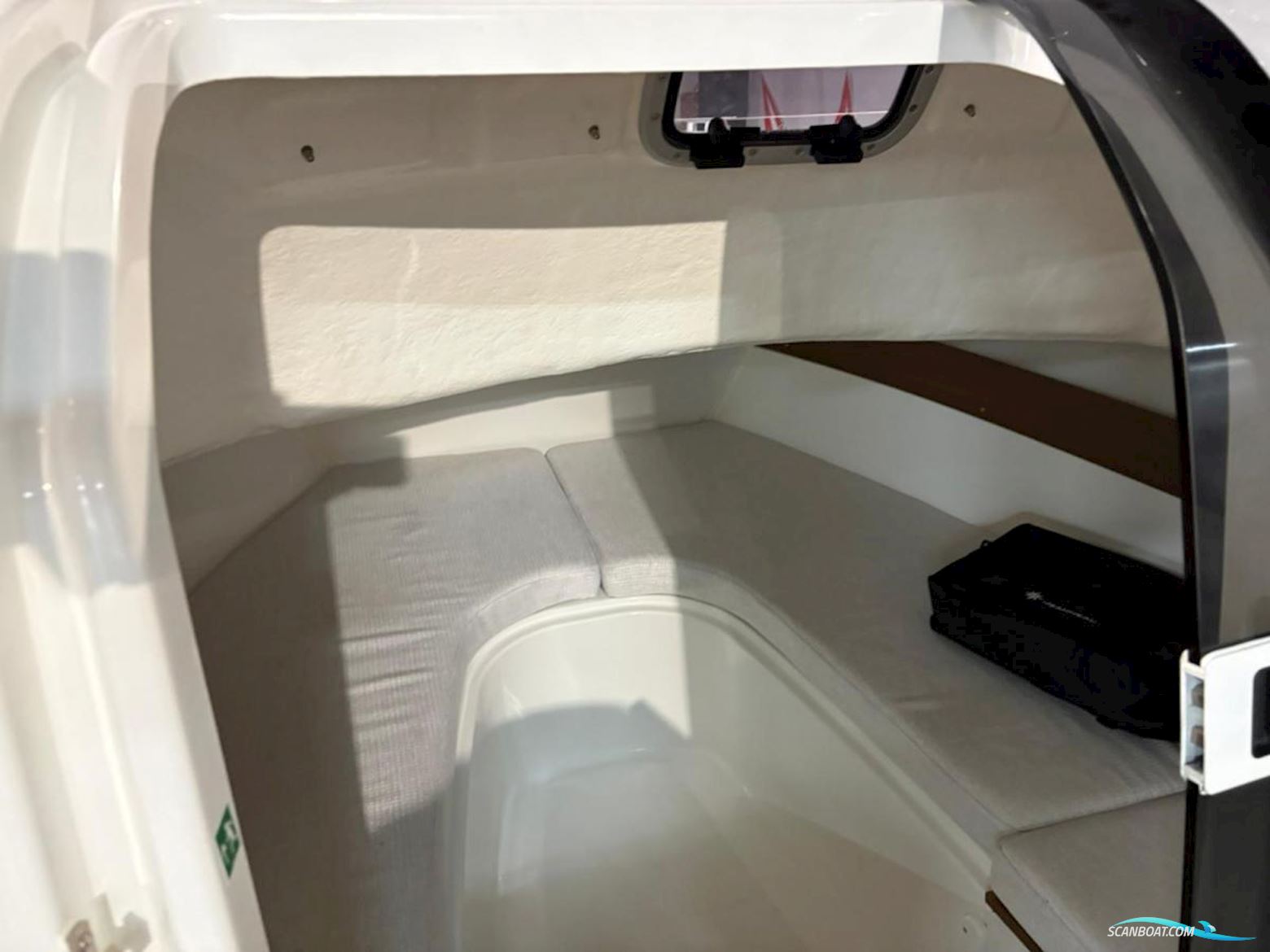 Jeanneau Cap Camarat 5.5 WA