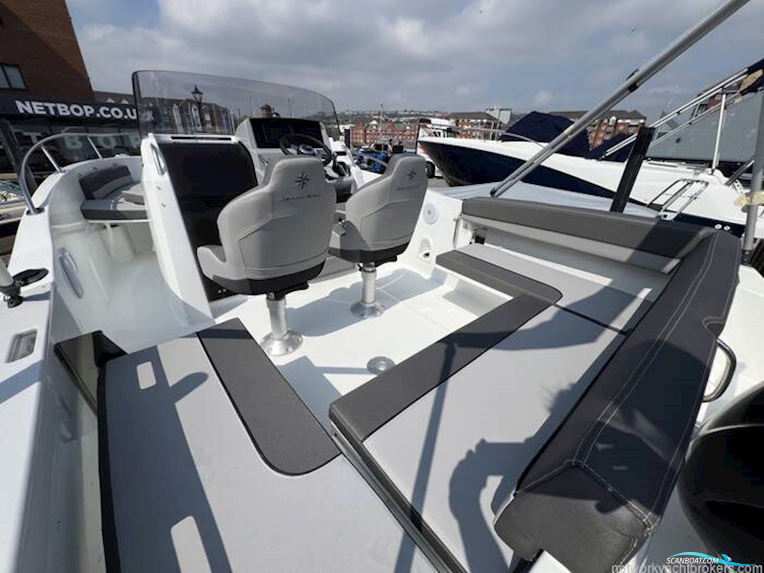 Jeanneau Cap Camarat 6.5 CC S3