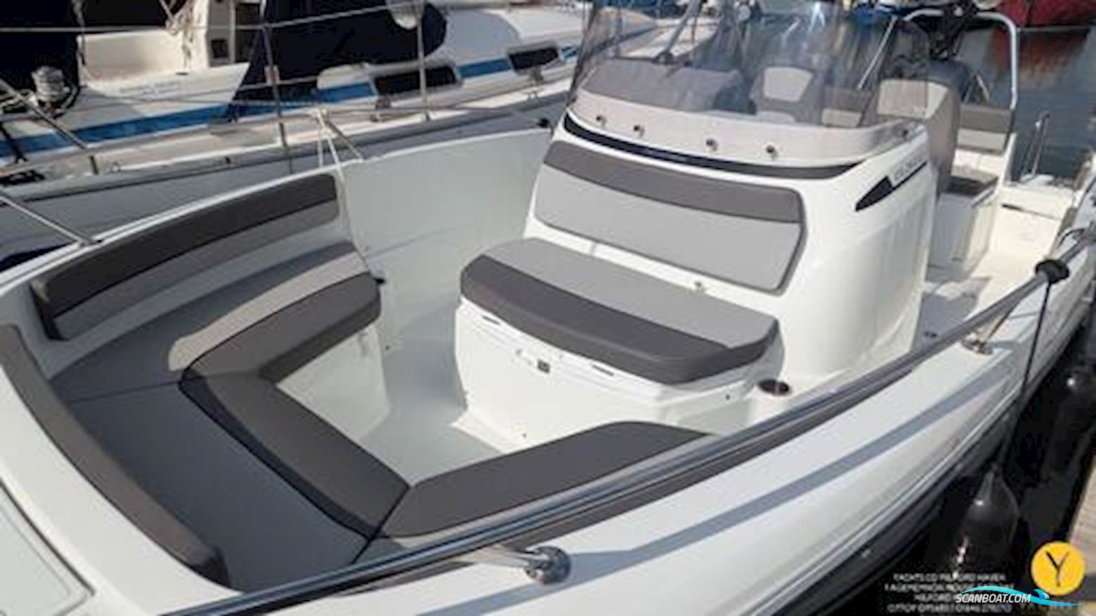 Jeanneau Cap Camarat 6.5 CC Serie 3
