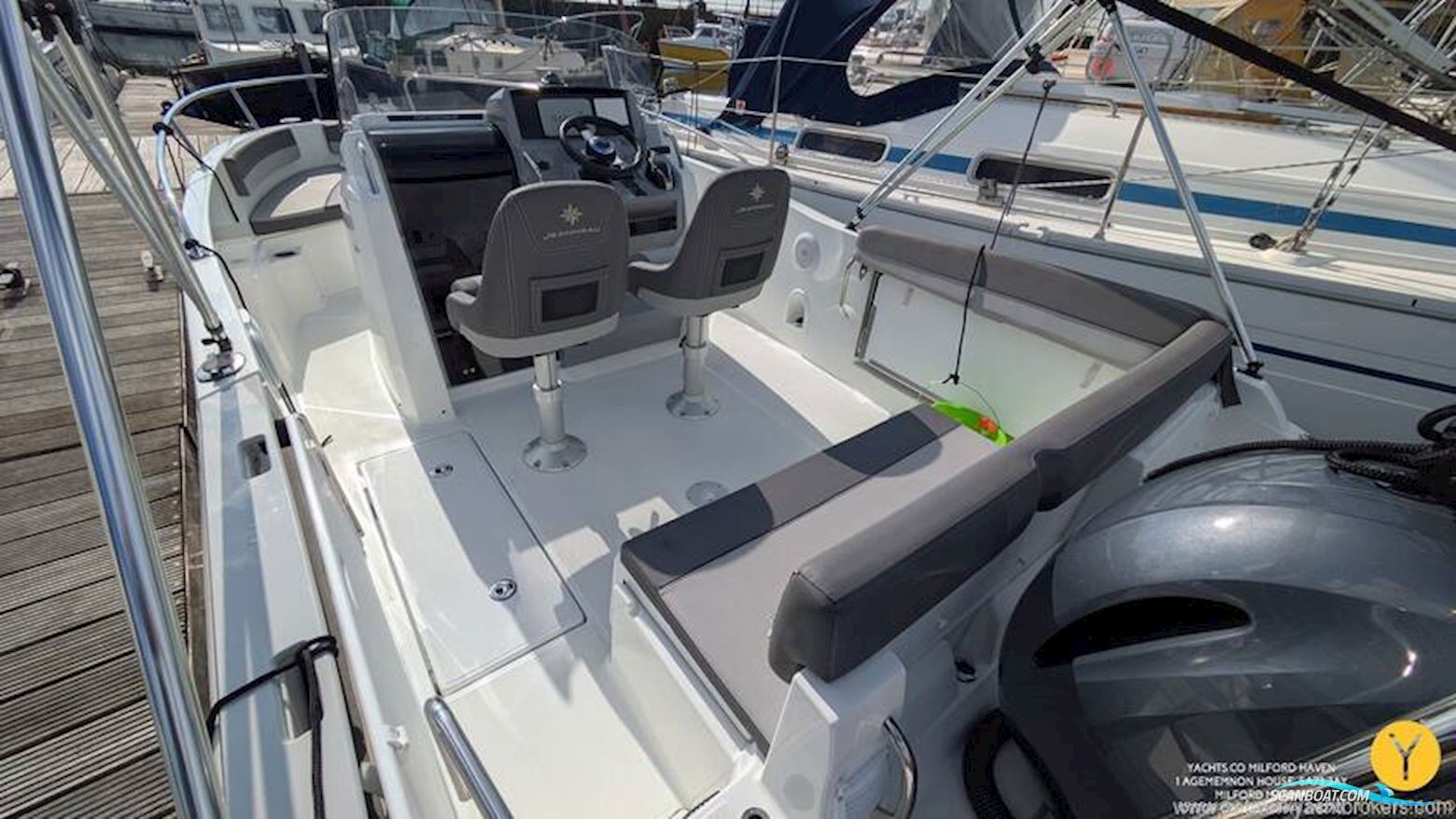 Jeanneau Cap Camarat 6.5 CC Serie 3