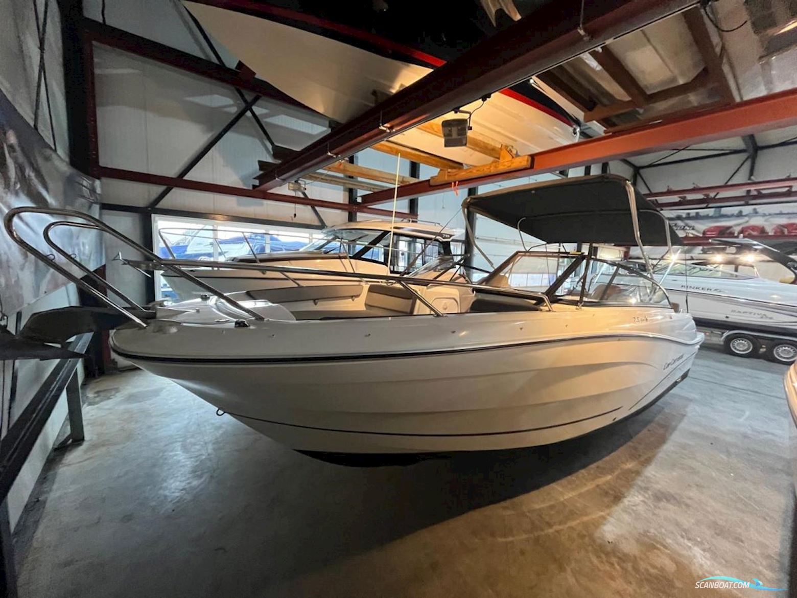 Jeanneau Cap Camarat 7.5 bowrider