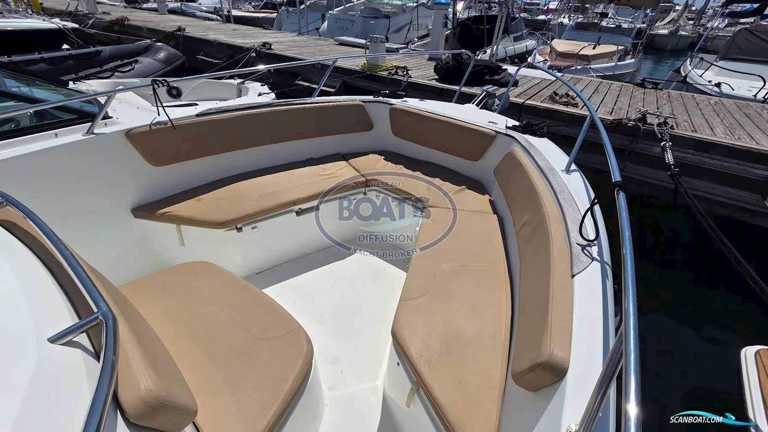 Jeanneau CAP CAMARAT 7.5 CC