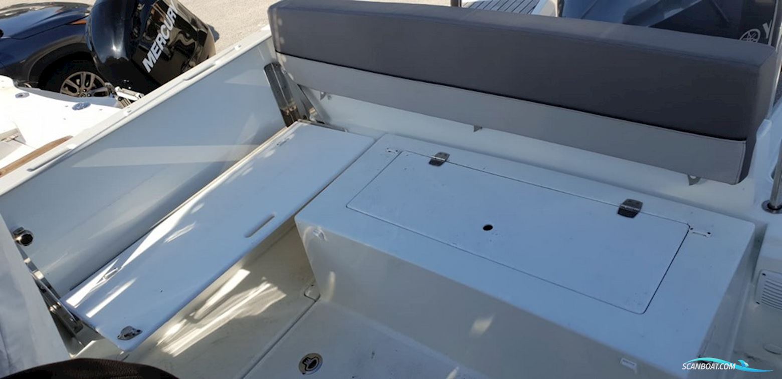 Jeanneau Cap Camarat 7.5 WA