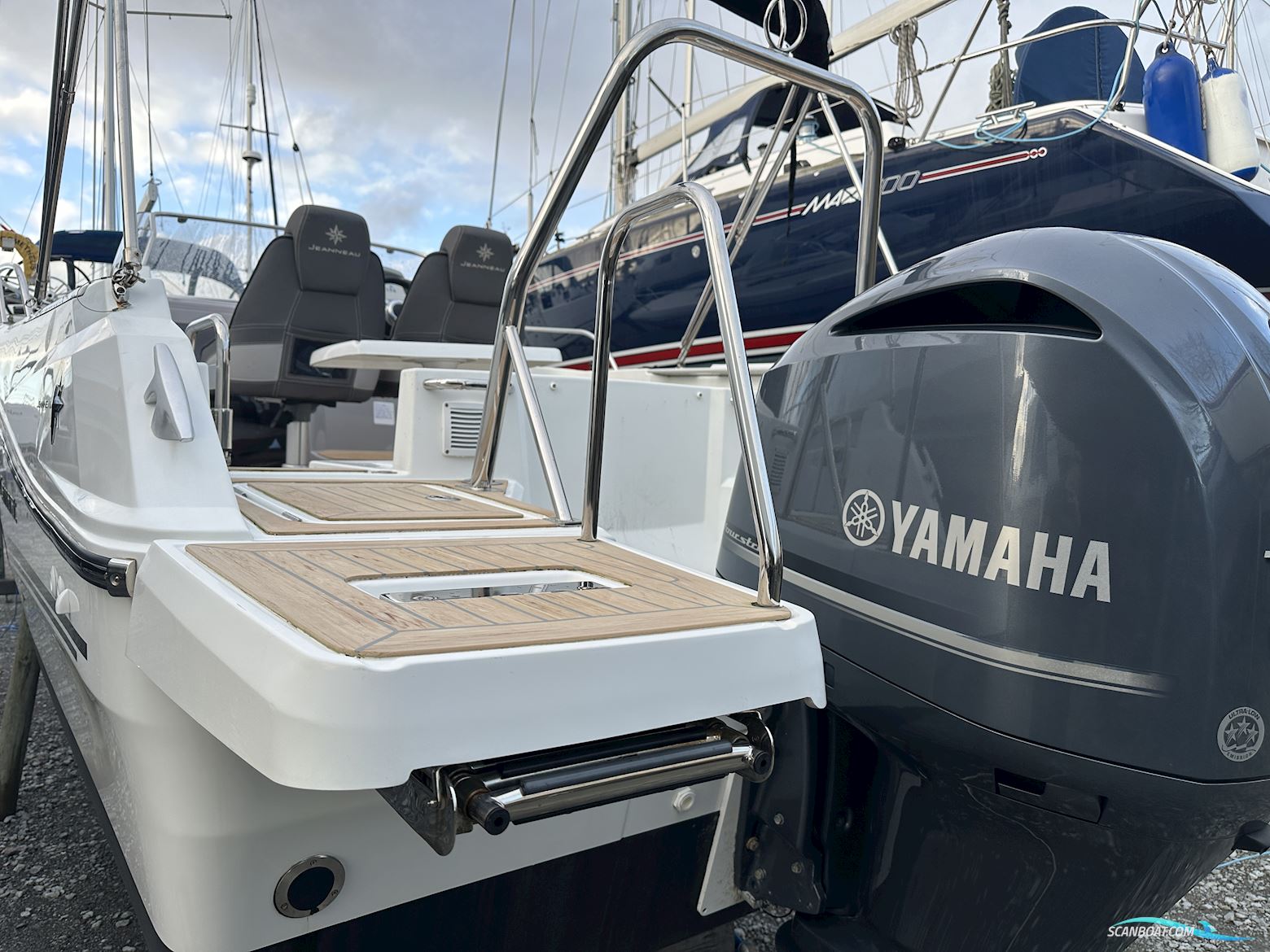 Jeanneau Cap Camarat 7.5 WA Series II