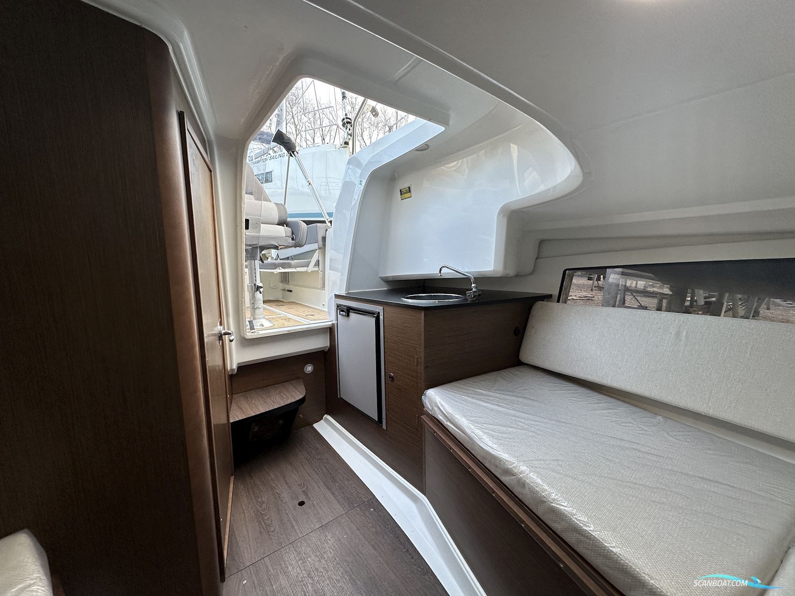 Jeanneau Cap Camarat 7.5 WA Series II