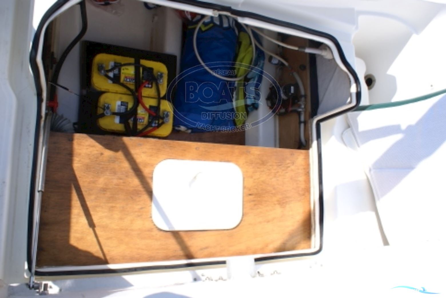 Jeanneau Cap Camarat 755 WA Moteur Neuf