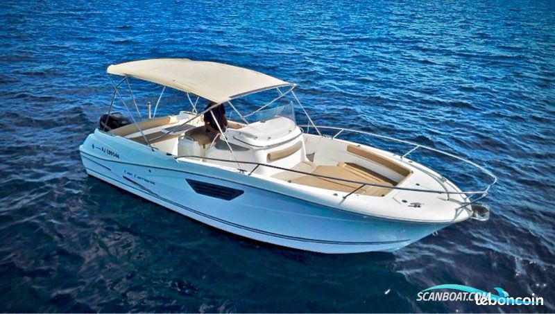 Jeanneau Cap Camarat 8.5 CC Motorboot 2013, mit Verado motor, Frankreich