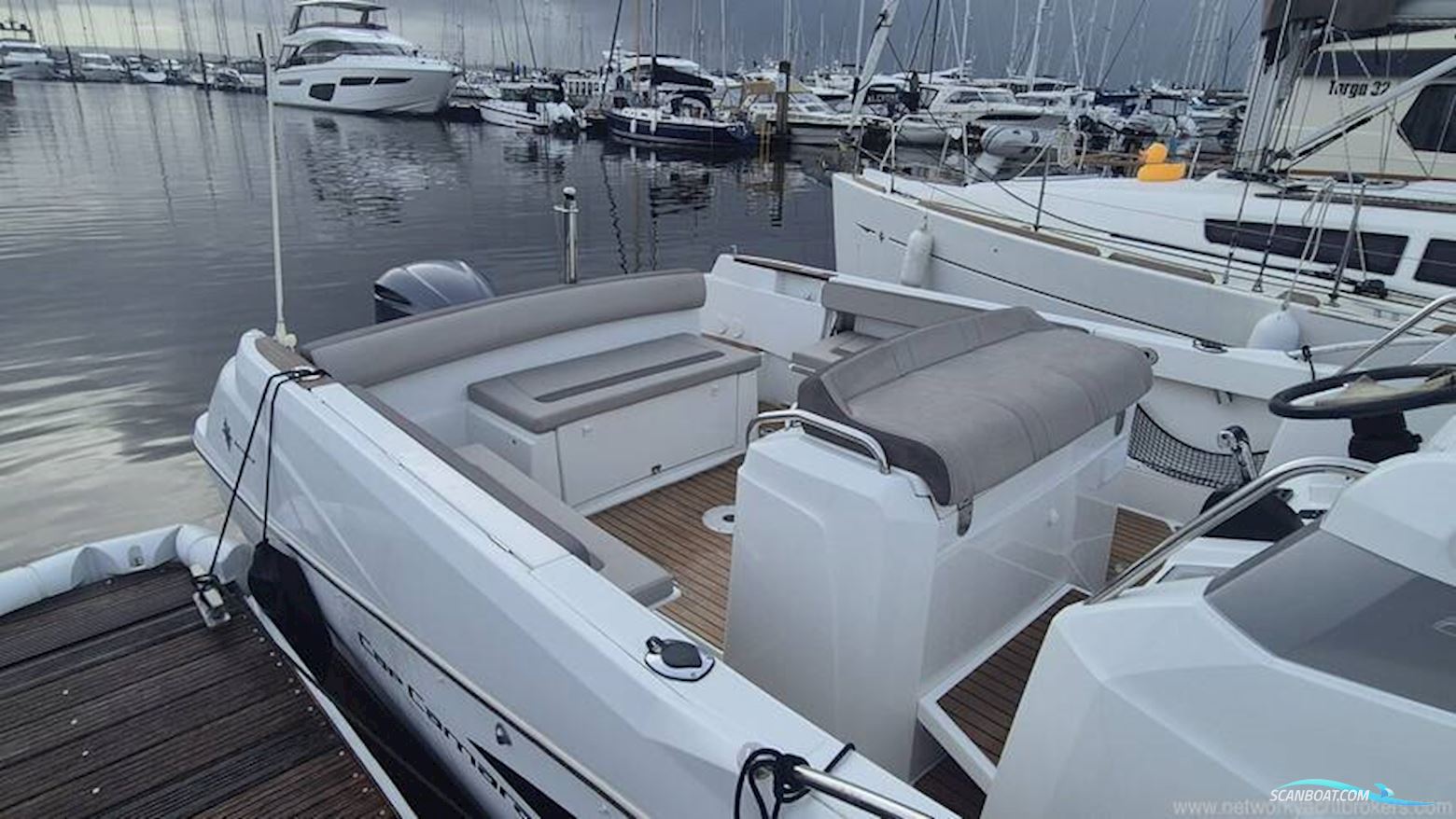 Jeanneau Cap Camarat 8.5 CC