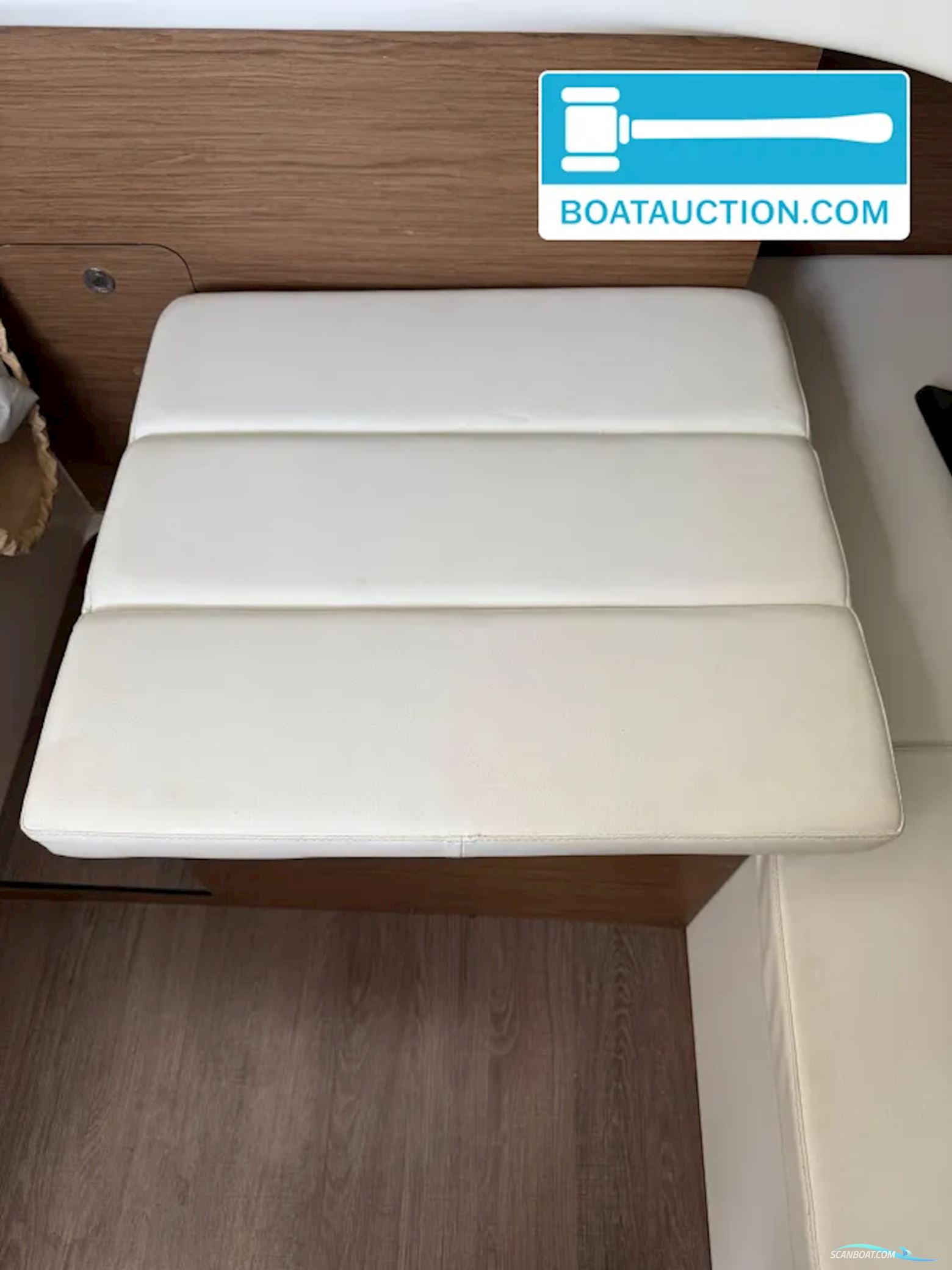 Jeanneau Cap Camarat 8.5CC