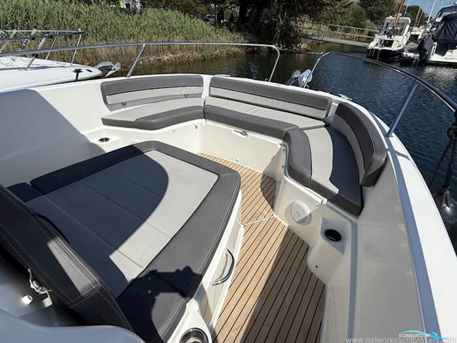 Jeanneau Cap Camarat 9.0 CC