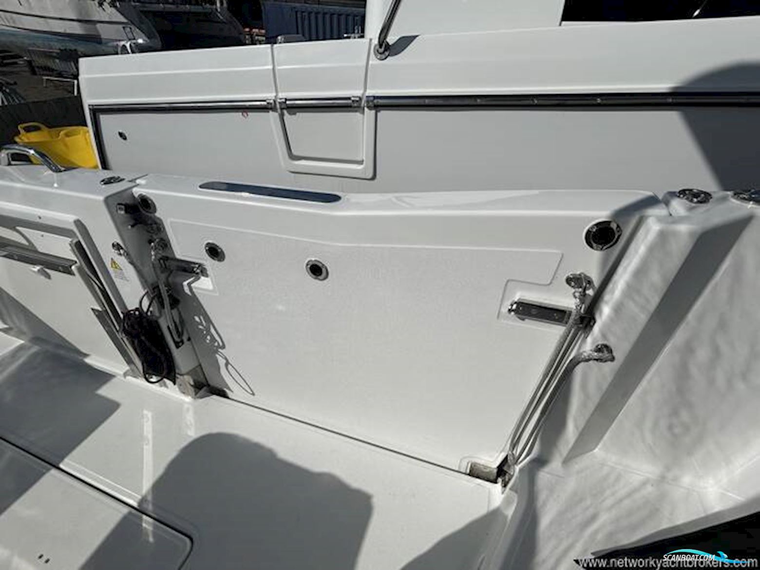 Jeanneau Cap Camarat 9.0 WA S2