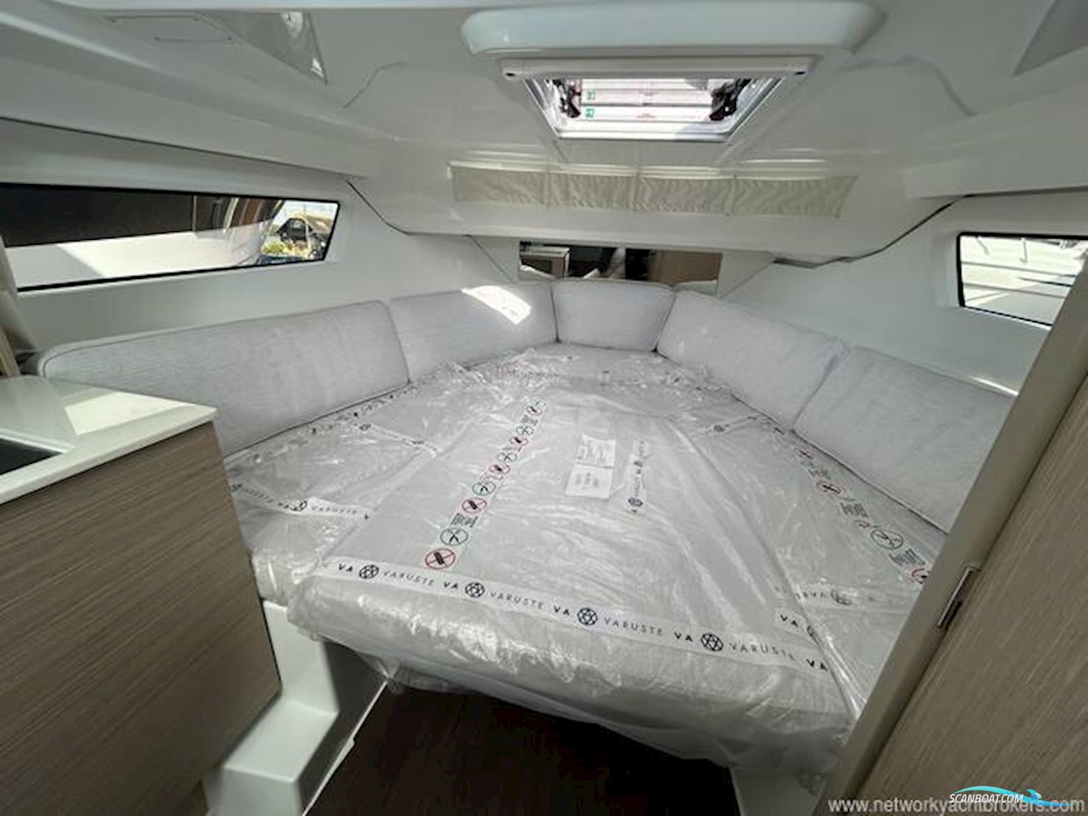 Jeanneau Cap Camarat 9.0 WA S2