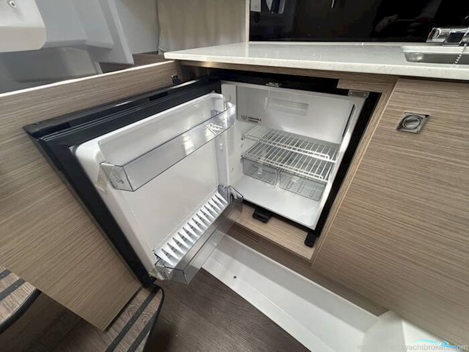 Jeanneau Cap Camarat 9.0 WA S2