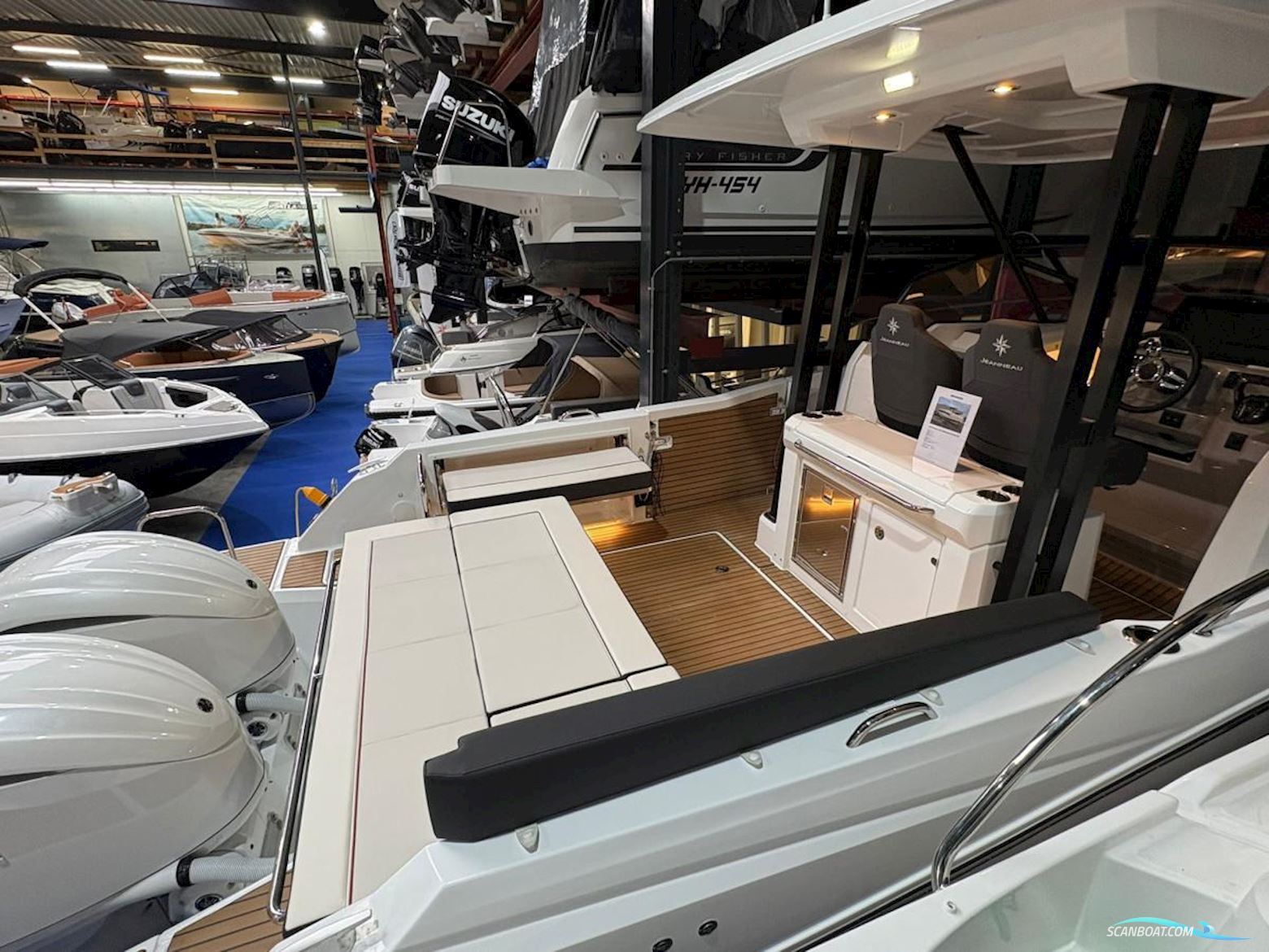 Jeanneau Cap Camarat 9.0 WA S2